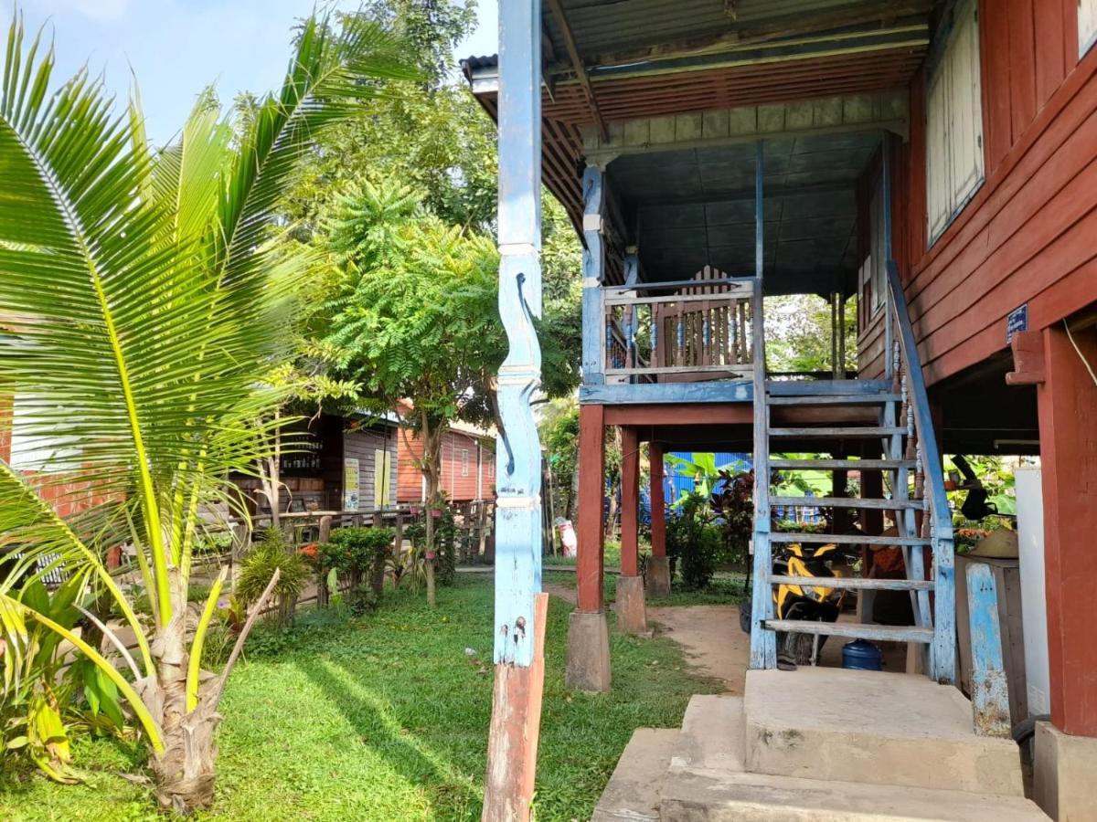 Ban Dondét Ta'S Dorm Dondet旅舍 外观 照片