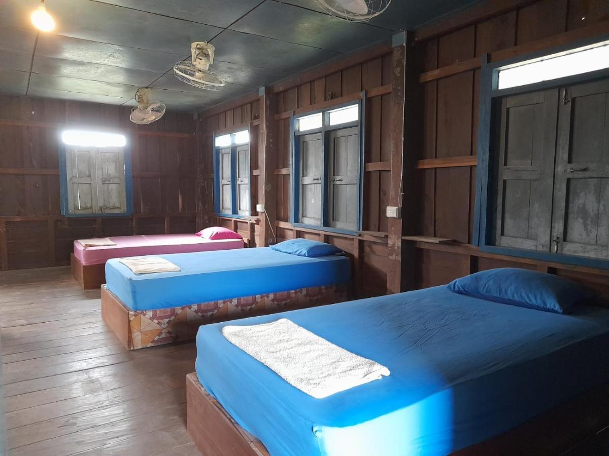 Ban Dondét Ta'S Dorm Dondet旅舍 外观 照片