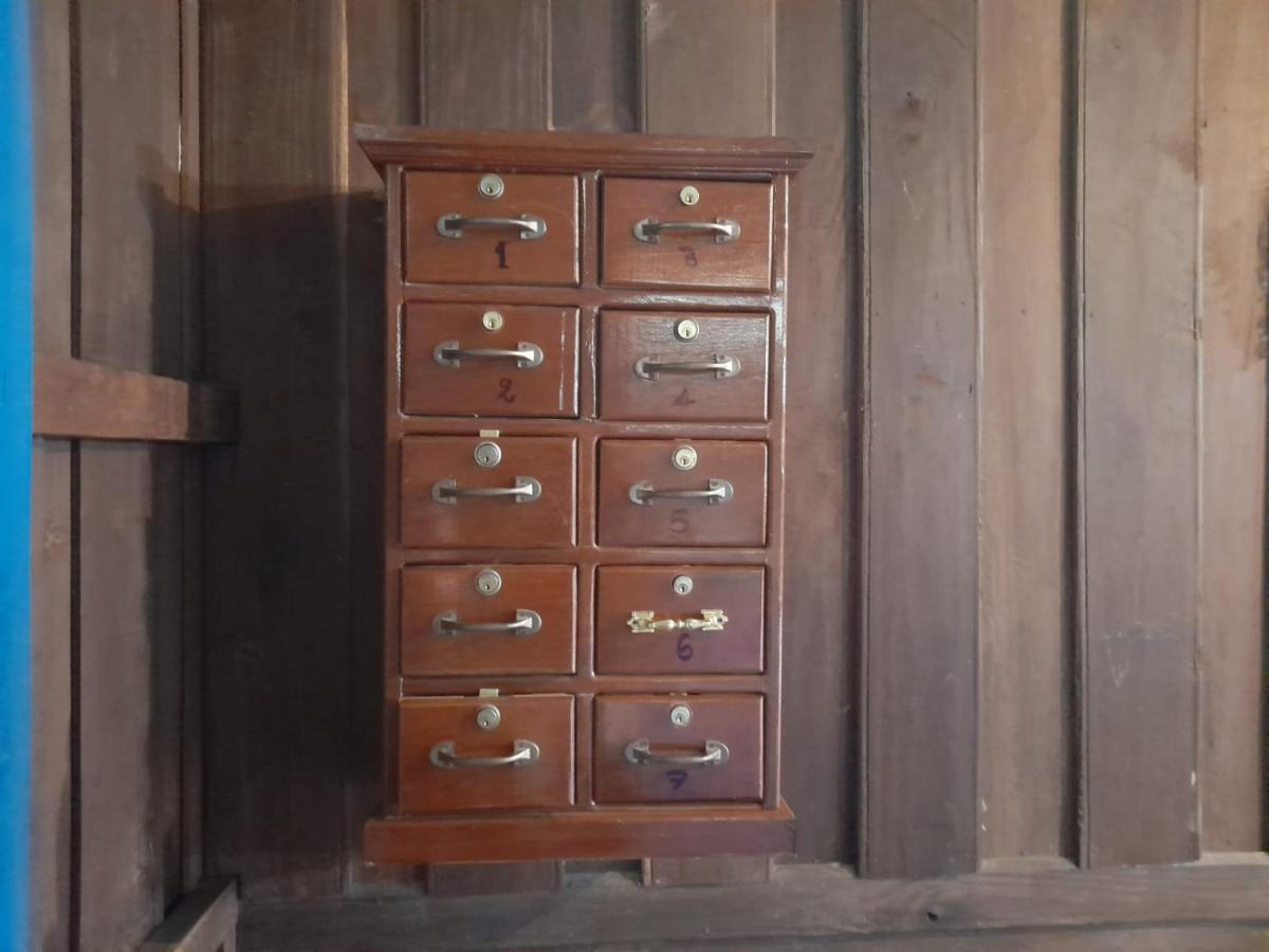 Ban Dondét Ta'S Dorm Dondet旅舍 外观 照片